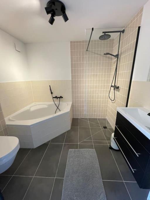 Modern Beach House For 12 Pers! With Jacuzzi Julianadorp Dış mekan fotoğraf